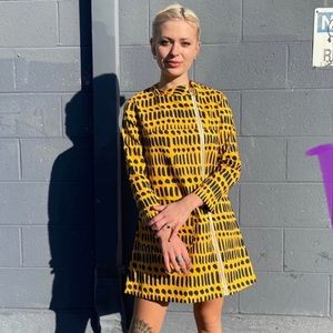 Nooworks Art Teacher Tunic in Dorcas Code